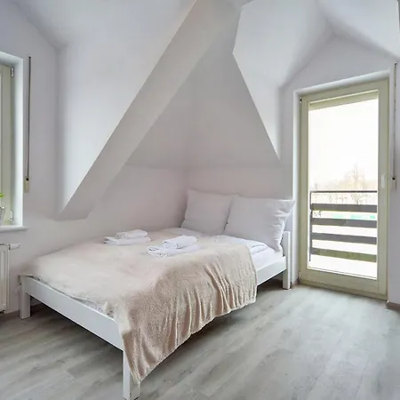 Aparthotel Sun Seasons 24 Komuny Paryskiej 30